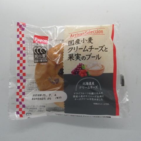 パスコ　国産小麦クリームチーズ果実ブール　１個